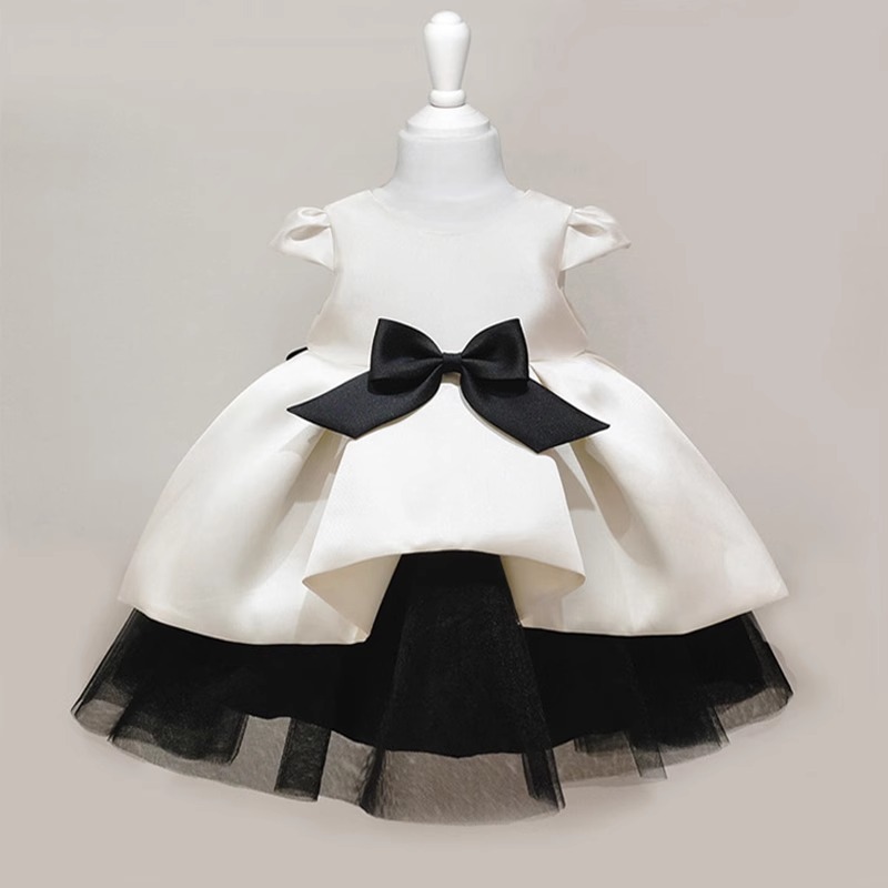 فستان عيد الميلاد الأول للفتيا - مراجعة Baby Clothing Korea وسعره